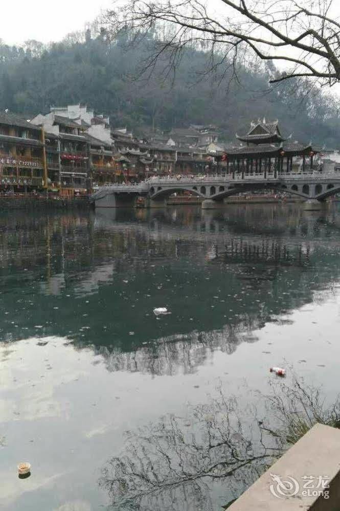 Fenghuang Waitin For You Inn Buitenkant foto