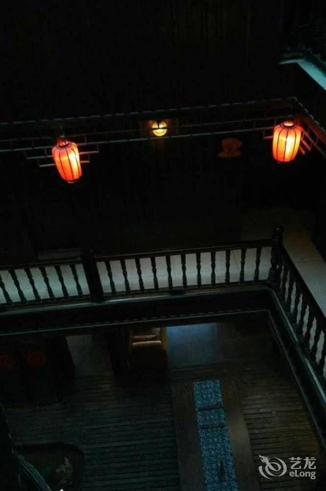 Fenghuang Waitin For You Inn Buitenkant foto